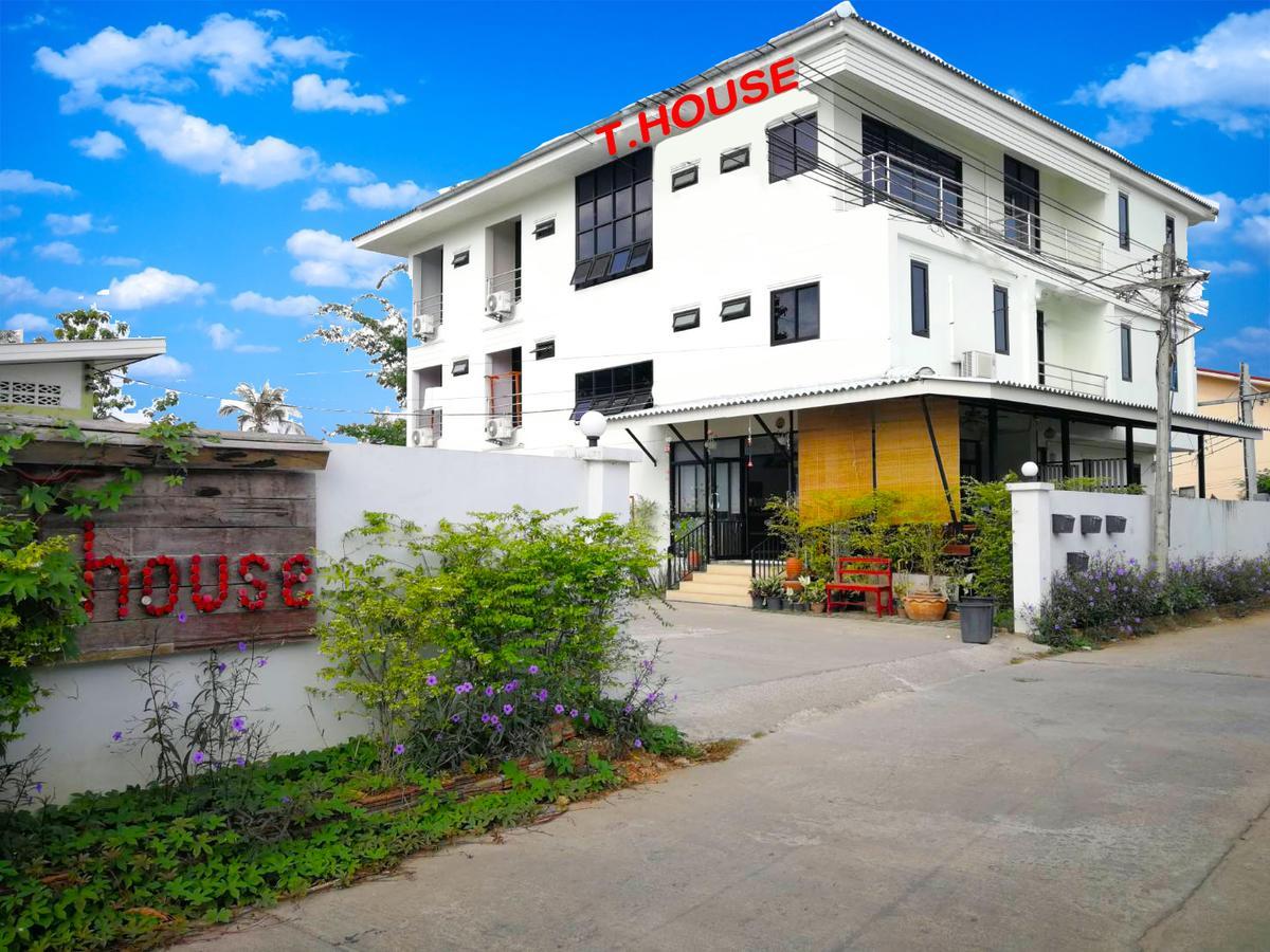 Hotel T. House Mae Sot Exterior foto